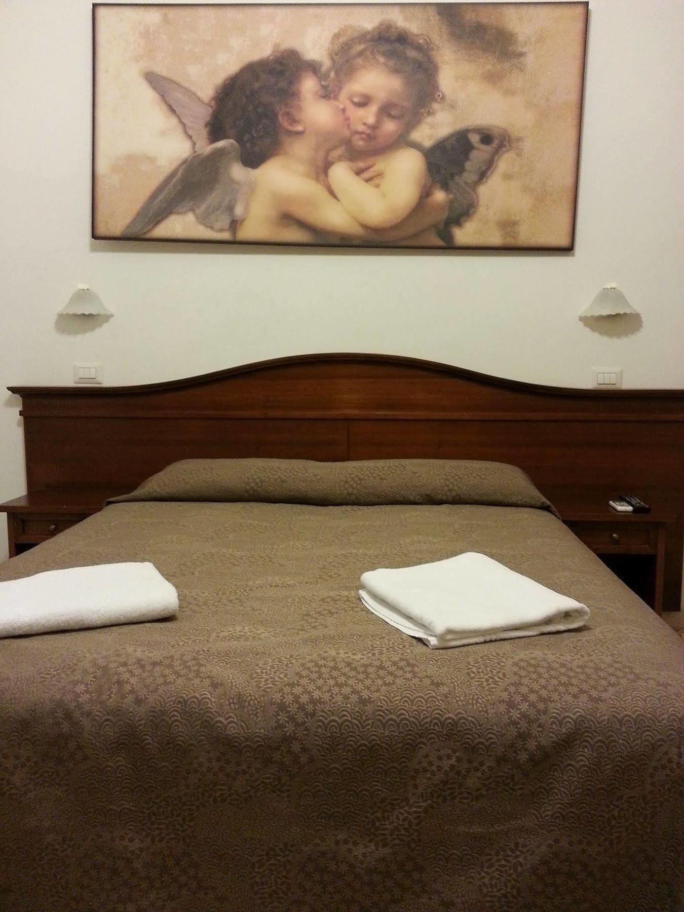 Alex Ii Hotel